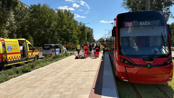 Tragická nehoda na novej električkovej trati v Petržalke: Cyklista zraneniam na mieste podľahol