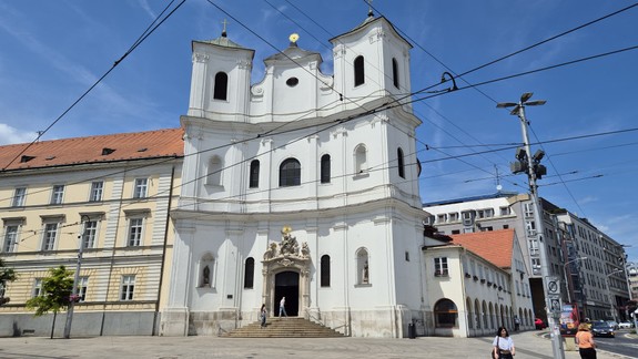 Kresťania si pripomínajú slávnosť Najsvätejšej Trojice
