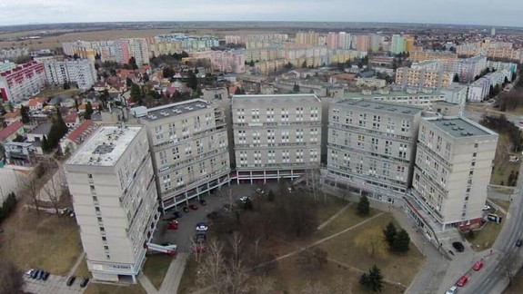 Namiesto ľudí bez domova nasťahovať učiteľov a policajtov: Vallo prichádza s novým riešením pre Vrakuňu