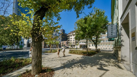 FOTO: Veľká premena križovatiek na Vazovovej a Mudroňovej je hotová. Čo na ne poviete?