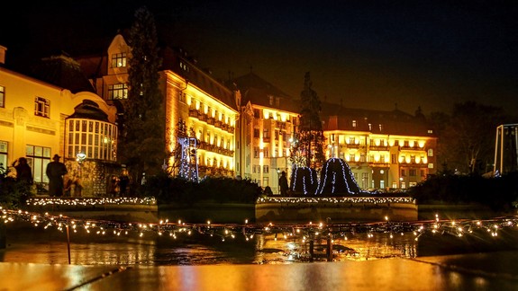 Kupujete pod stromček ponožky či pyžamo? Pribaľte aj luxus!