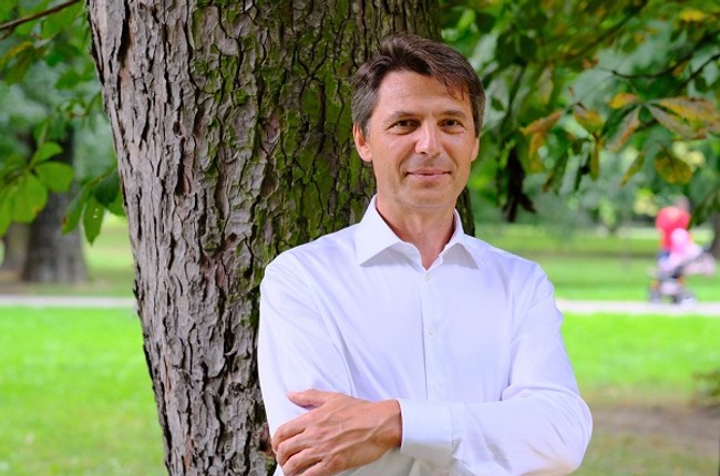 kohút príliš veľký vyhral t fit