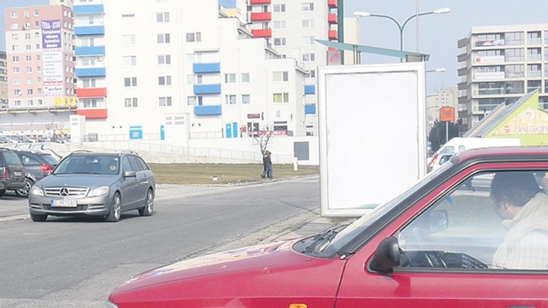 Z bilíkovej na trhovú vodiči nevidia, prekáža im reklama - Bilikova1