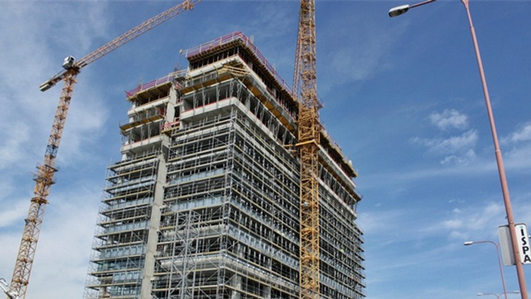 Slovenská sporiteľna požičia na stavbu forum business center - Forumbc1