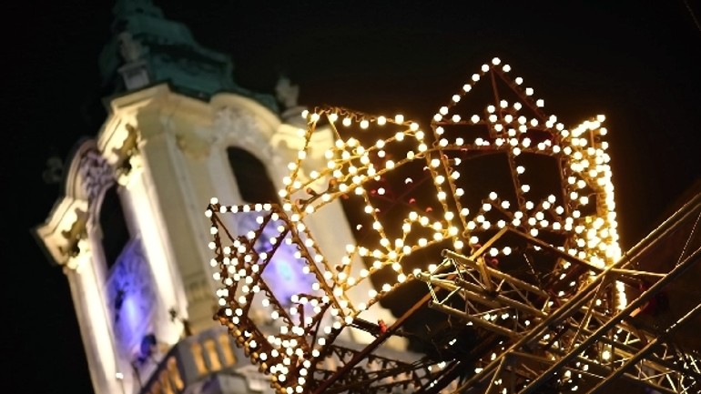 Do mestských komisií sa možno prihlásiť do 15. januára - Bratislava vianocna vyzdoba