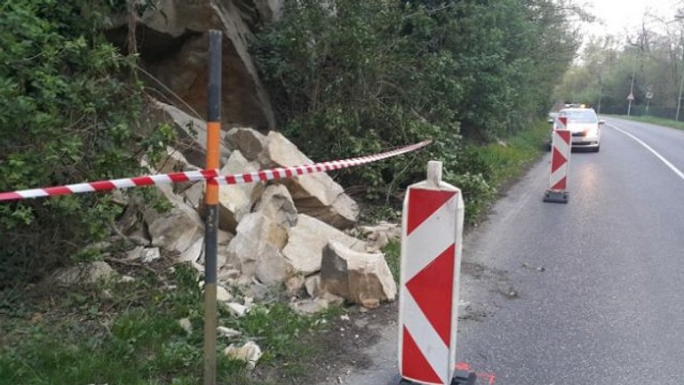 Krízový štáb vyzýva hlavné mesto, aby prevzalo zodpovednosť za nebezpečnú situáciu na devínskej ceste - Skaly3