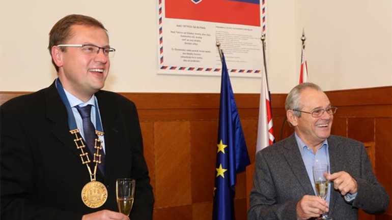 Milan kňažko si prezval pamätný list starostu starého mesta - knazko_stevcik