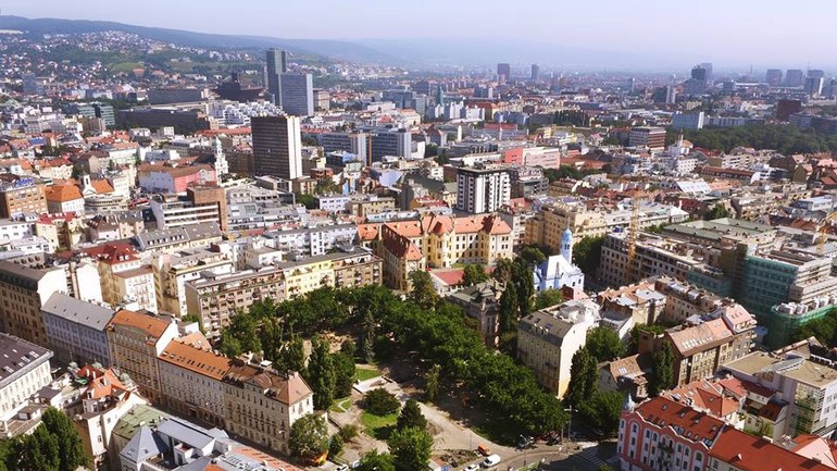 Šafárikovo námestie a Landererov park z vtáčej perspektívy
