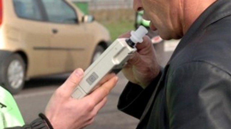 Policajti kontrolovali alkohol u vodičov, nafúkali traja cyklisti - policia_kontrola_alkohol