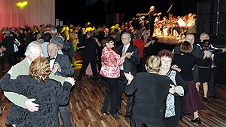 Seniori z bratislavského kraja sa opäť zabavia na plese - ples_seniorov