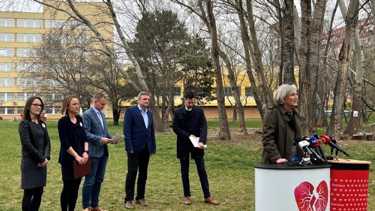 TK k pamätníku obetiam covid-19