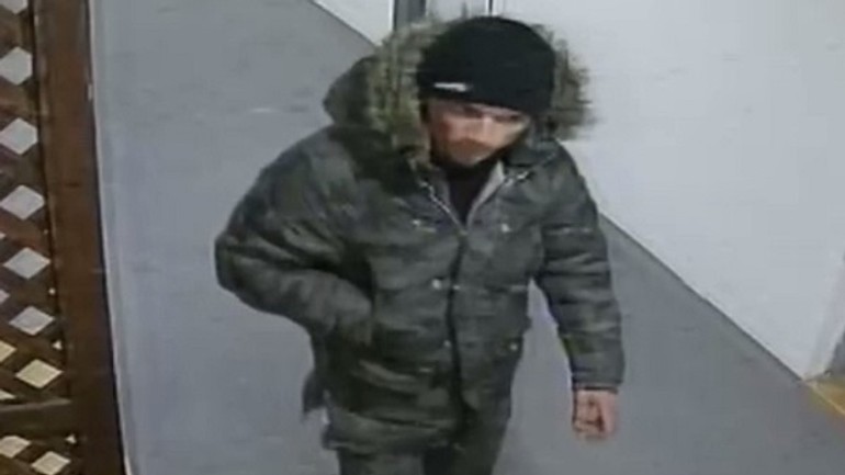 Poznáte tohto muža? polícia ho hľadá v súvislosti s krádežou - kradez2