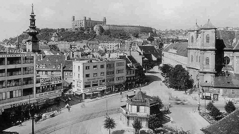 Verejné záchody majú byť prístupné verejnosti - Pamatnik22