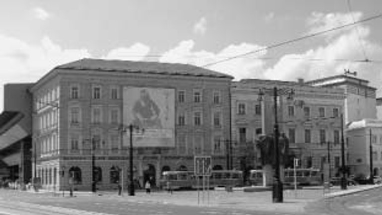 Súsošie márie terézie odhalil sám cisár - 200409 nova