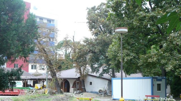 Na dunajskej rekonštruujú reštauráciu - Zahrada1