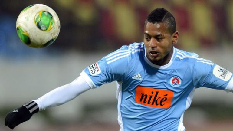 Šk slovan bratislava ukončil zmluvu s peltierom - peltier_lester