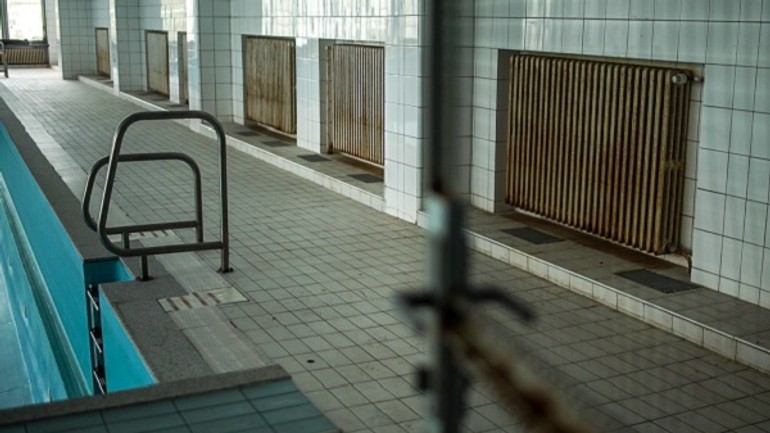 Dobrá správa: nefunkčný bazén v zš alexandra dubčeka opravia - b2