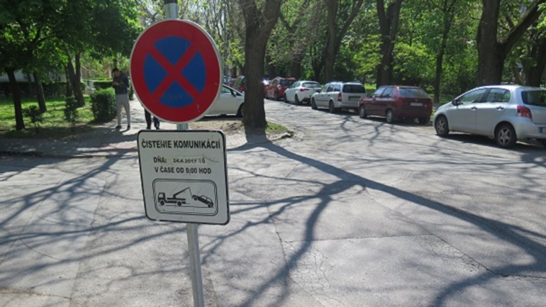 Preparkujte, od zajtra pokračuje blokové čistenie ulíc v lokalite nivy - IMG_5928