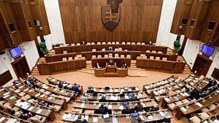 Primátori a starostovia majú byť od augusta silnejší - nrsr_plenum