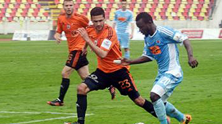 Futbalisti šk slovan bratislava prehrali s ružomberkom - skslovan_RK