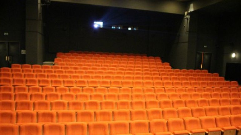 Opravené kino na nivách znovu funguje - nivy_hladisko