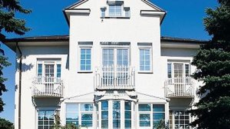 Sťahovanie prezidenta do vily na slavíne sa odkladá - prezident_vila