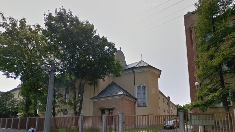 Kostol povýšenia Svätého kríža v Podunajských Biskupiciach