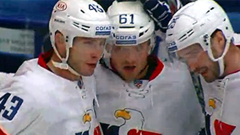 Slovan vyhral aj v podoľsku, viťaza zdolal 5:2 - vitaz_hcslovan