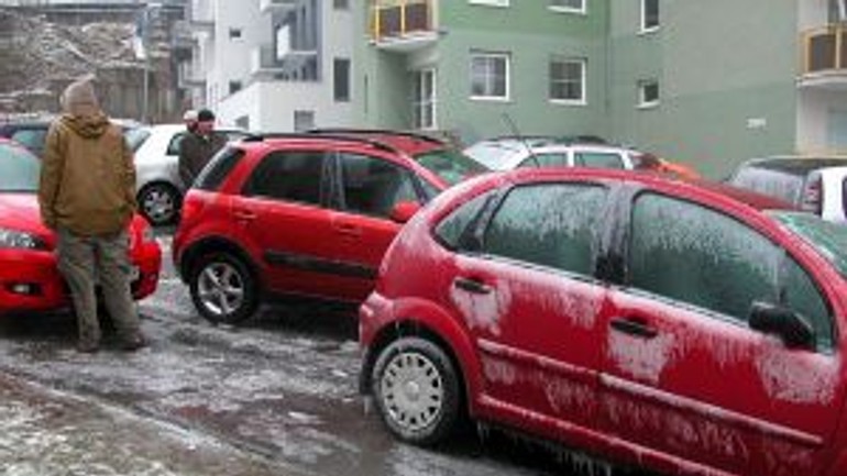 Výstraha pred poľadovicou a hmlou sa týka aj bratislavy - poladovica2