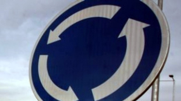 Okružná križovatka dvojnásobne zvýšila kapacitu prejazdu - kruhova_krizovatka