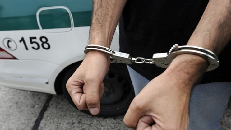 Mladík zmlátil a okradol dôchodkyňu na košickej - Prepad_putá