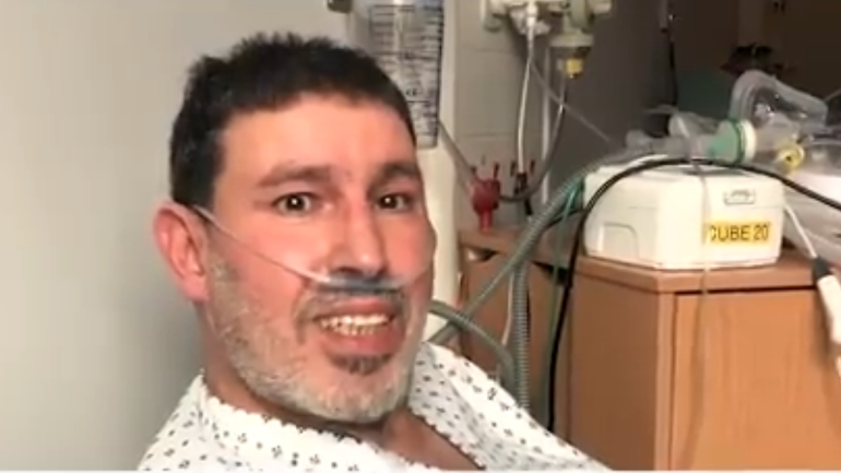 učiteľ Abderrahmane Fadil