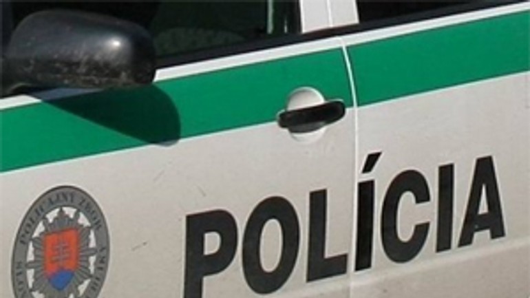 Polícia vyšetruje požiar auta na wolkrovej ulici - Policia auto