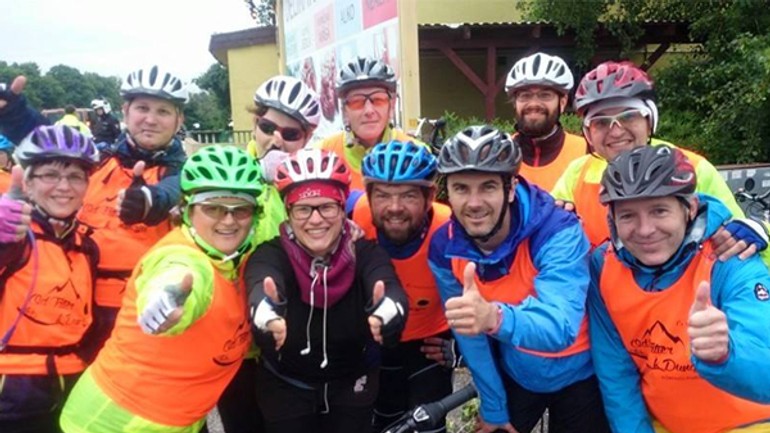 Cyklisti so sklerózou multiplex dorazili do bratislavy - nadej_sclerosis