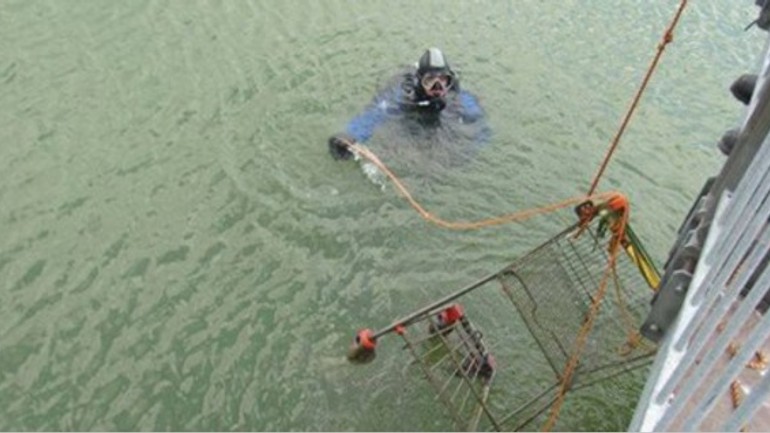 Potápači vyčistili kuchajdu - letná sezóna sa môže začať - Kuchajda1