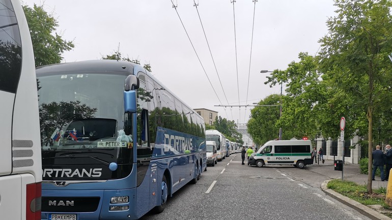 Doprava - protest pred úradom vlády