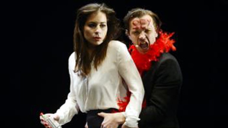 Občiansky cyklus divadla aréna uzatvára marxov kapitál - kapital1