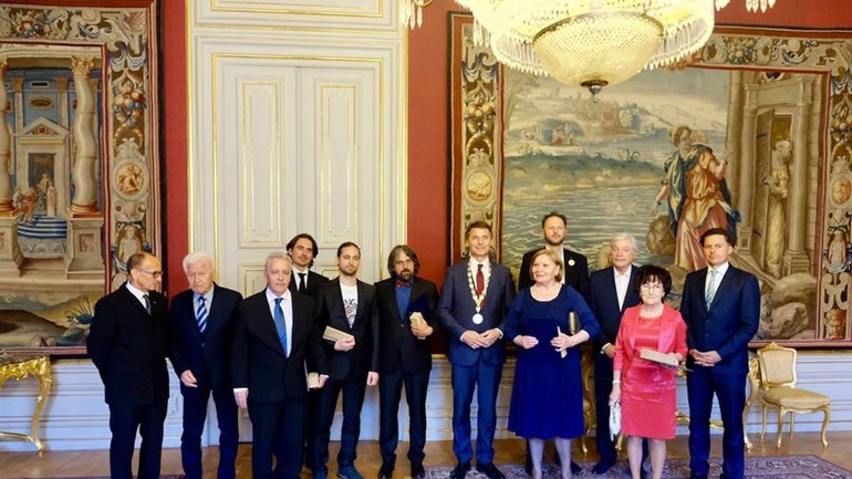 Ocenení laureáti s primátorom