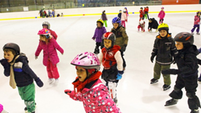 V sobotu bude v novom meste karneval na ľade - korculovanie_deti