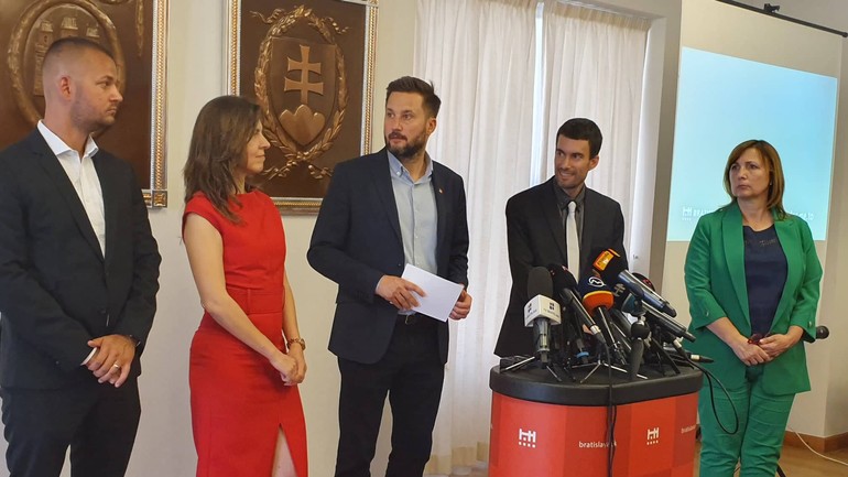 Ľuboš Krajčír, Zuzana Aufrichtová, Matúš Vallo a Dana Čahojová