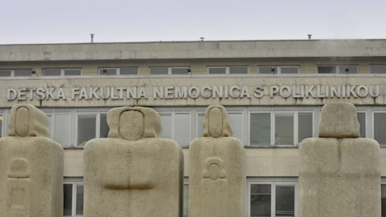 Detská nemocnica zakúpila mobilné lôžka pre rodičov - detska_fakultna2