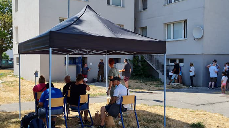 nízkoprahové mobilné očkovanie ľudí bez domova a zraniteľných komunít