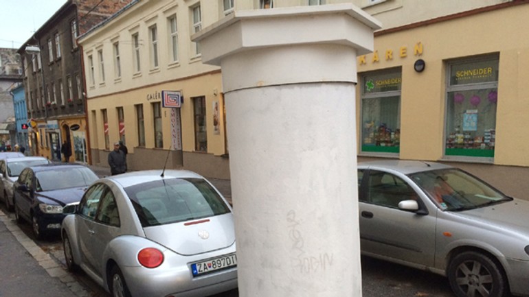 V starom meste môžu byť volebné plagáty len na jednom stĺpe - marianska_stlp