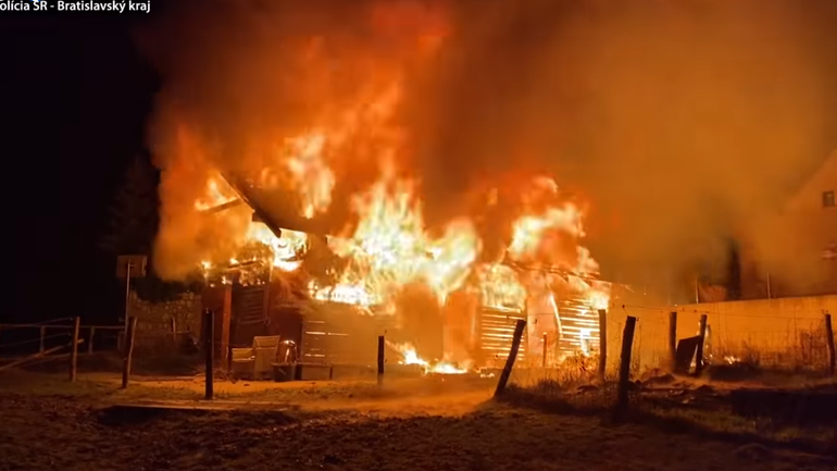 požiar stodoly bývalého starostu Marianky