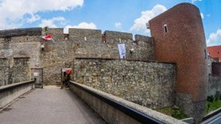 Nadchod ponad staromestskú chcú nazvať albertova lávka - hradby_lavka