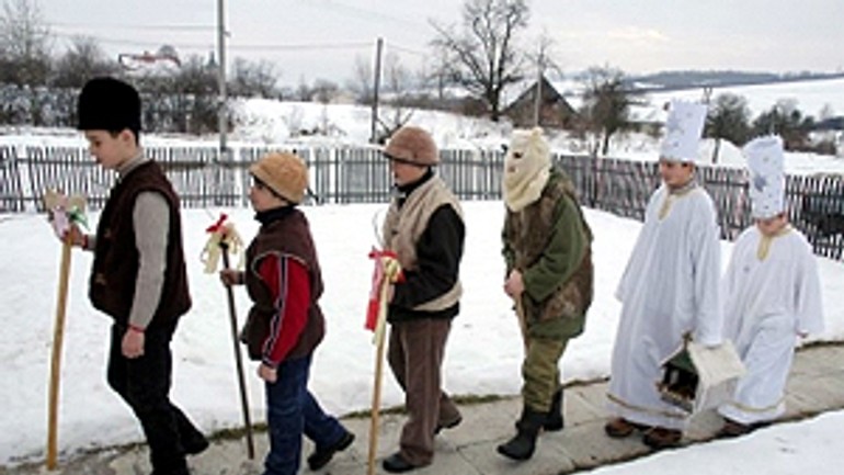 Koledníci dobrej noviny začínajú opäť navštevovať rodiny - Kolednici