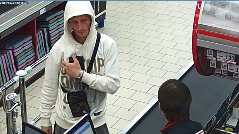 Záber z policajnej kamery - muž
