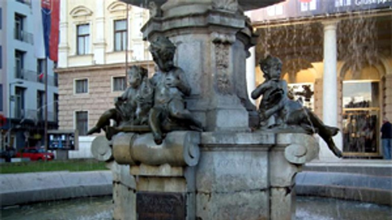 Leto sa blíži, mesto spustilo prvé fontány - fontana_ganymedova