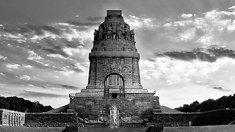 Napoleonov teror, ktorý zasiahol aj prešporok, skončil pred 200 rokmi - pamatnik20_1