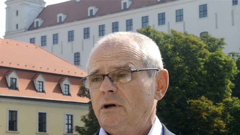 Kňažko chce zabrániť kauzám ako je koliba, či pečniansky les - knazko_milan_hrad